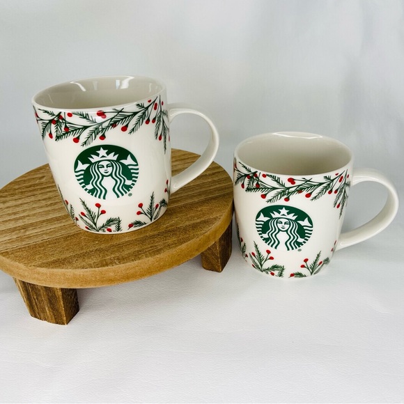 Starbucks Set of 2 Christmas Mugs 2020 - Picture 2 of 6
